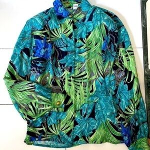 Scali 💯 silk floral long sleeve blouse. Placket front. 28 “long.NWOT. Size S.